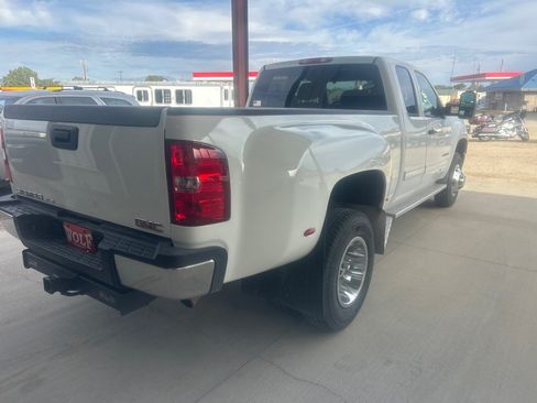 Used 2012 GMC Sierra 3500 SLE AWD/4WD image 4