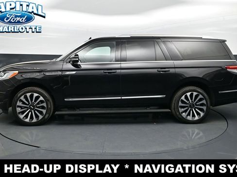 Used 2024 Lincoln Navigator L Reserve image 5