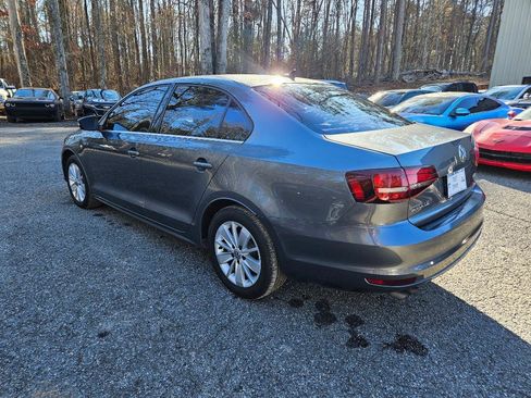 Used 2016 Volkswagen Jetta SE image 6