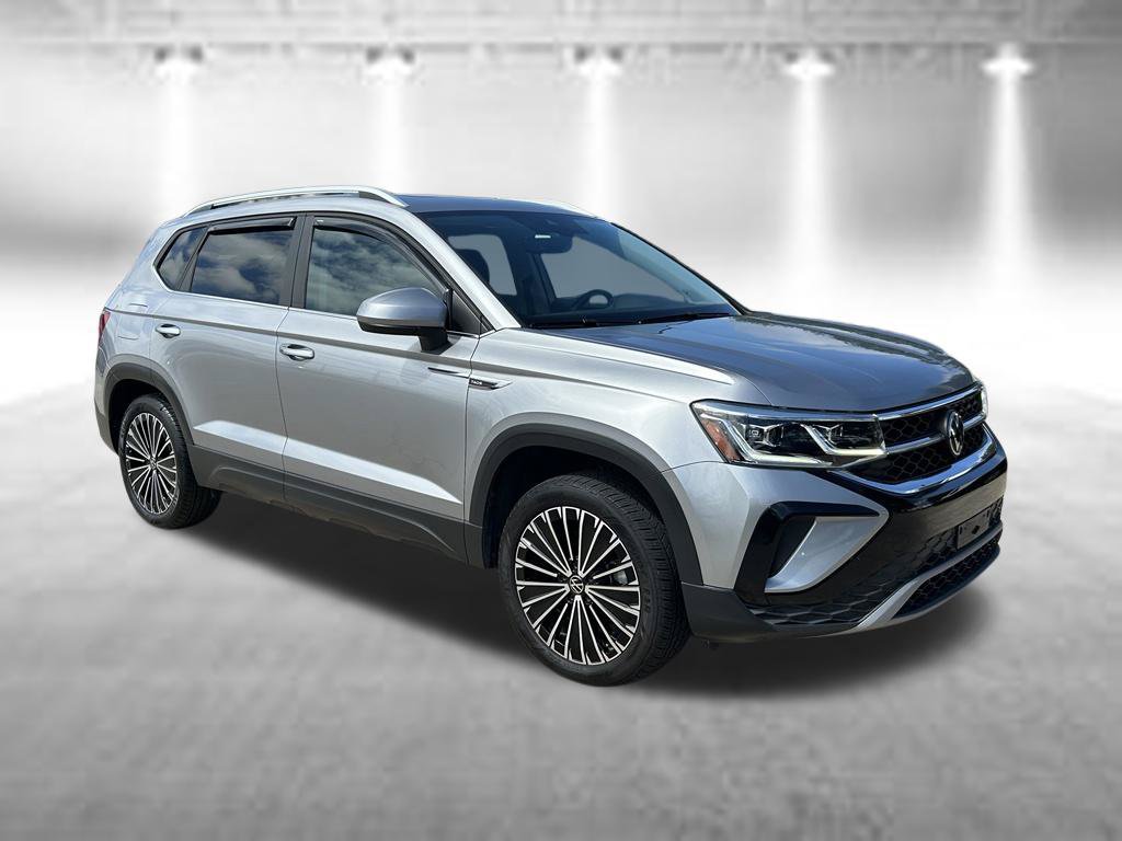 Certified 2023 Volkswagen Taos SEL AWD/4WD image 9