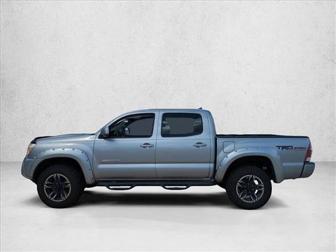 Used 2015 Toyota Tacoma PreRunner w/ TRD Sport Package RWD image 8