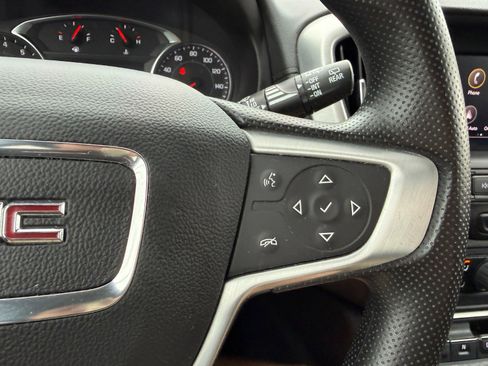 Used 2024 GMC Terrain SLE w/ Driver Convenience Package AWD/4WD image 27