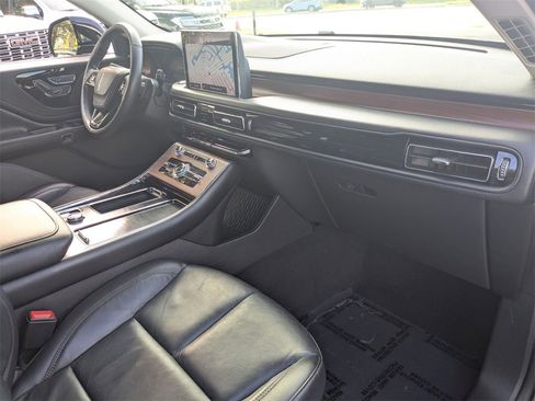 Used 2023 Lincoln Aviator Reserve image 34