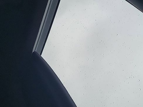 Used 2020 Lexus UX 250h w/ Premium Package image 12