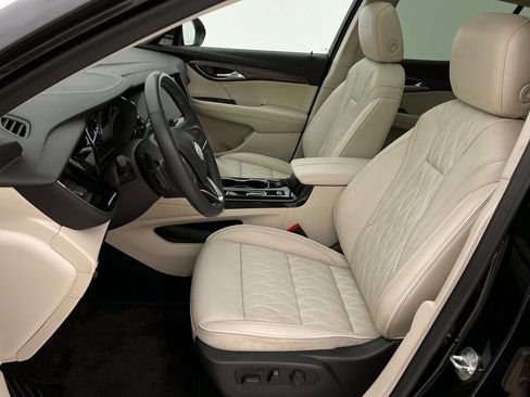 Used 2021 Buick Envision Avenir w/ Technology Package II AWD/4WD image 11
