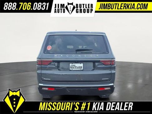 Used 2023 Jeep Wagoneer Series II AWD/4WD image 27