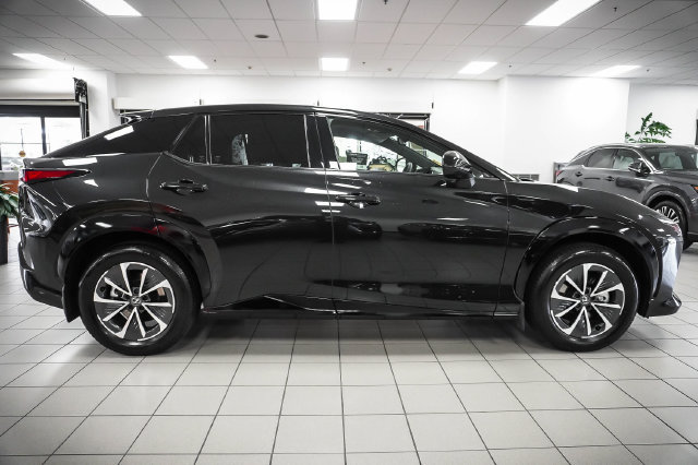 Used 2024 Lexus RZ 300e Premium w/ Accessory Package (P5) FWD image 5