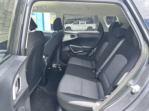 Used 2024 Kia Soul LX w/ Option Group 015 FWD image 27