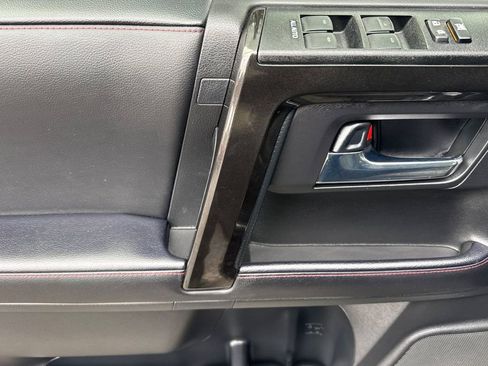 Certified 2024 Toyota 4Runner TRD Off-Road Premium w/ Moonroof Package AWD/4WD image 10