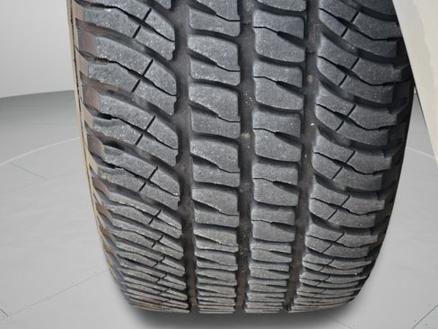 Used 2019 Ford Expedition Limited w/ Equipment Group 303A AWD/4WD image 33