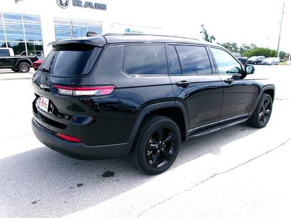 Used 2023 Jeep Grand Cherokee L Laredo
