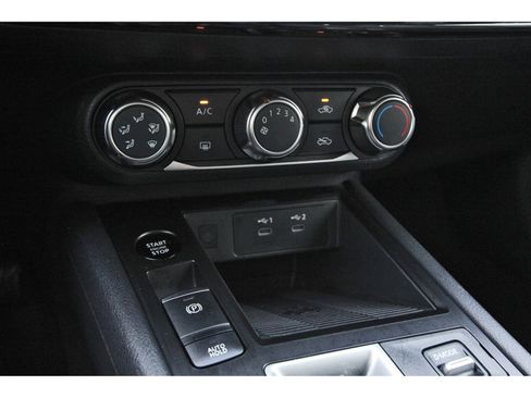 Certified 2025 Nissan Kicks SV FWD image 25