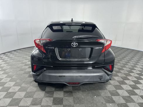 Used 2019 Toyota C-HR Limited FWD image 7