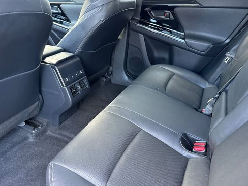 Used 2023 Subaru Solterra AWD image 26