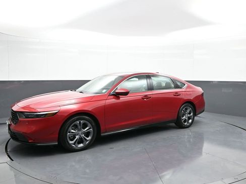 Certified 2024 Honda Accord EX-L image 10