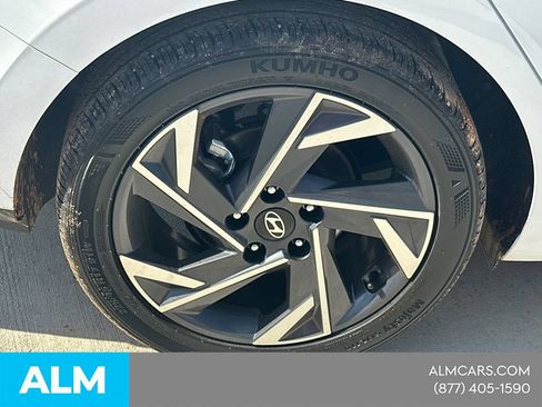Used 2025 Hyundai Elantra Sport FWD image 20