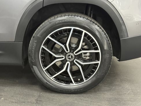 Certified 2023 Mercedes-Benz EQB 300 4MATIC image 19