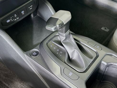 Used 2025 Kia K4 LXS image 24