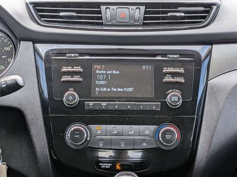 Used 2018 Nissan Rogue Sport S AWD/4WD image 26