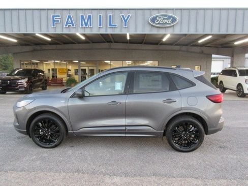 Used 2024 Ford Escape ST-Line Elite w/ Premium Technology Package AWD/4WD image 2