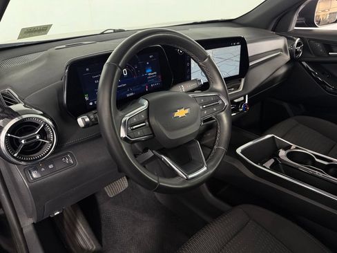 Used 2025 Chevrolet Equinox LT FWD image 22