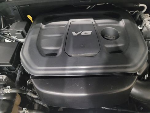 Used 2018 Dodge Durango GT AWD/4WD image 30