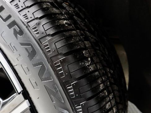 Used 2025 Nissan Kicks SV image 19