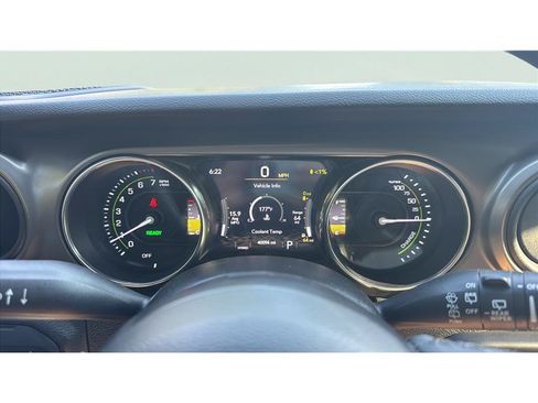 Used 2023 Jeep Wrangler Unlimited w/ Sun & Screen Package AWD/4WD image 21