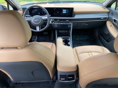 Used 2025 Hyundai Sonata Limited FWD image 18