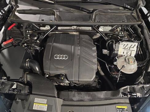 Used 2021 Audi Q5 Premium Plus w/ Premium Plus Package image 30