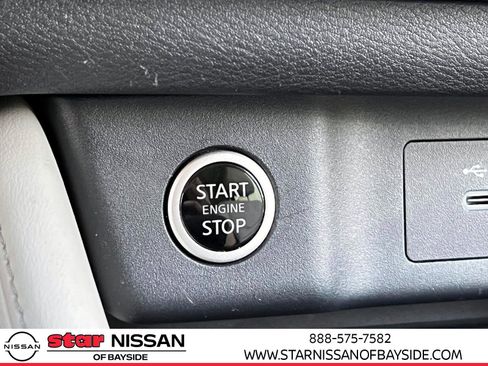 Used 2023 Nissan Rogue SL image 26
