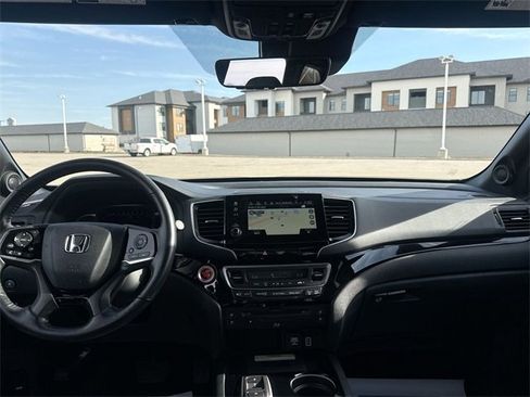 Used 2021 Honda Pilot Black Edition image 28