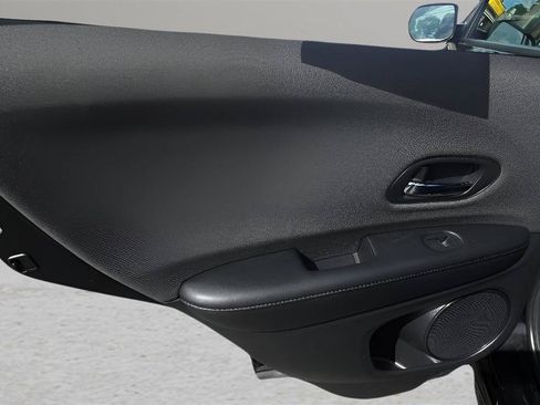 Used 2019 Honda HR-V Sport image 18