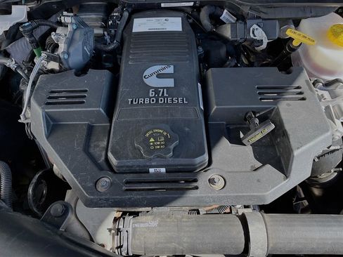 Used 2023 RAM 3500 Laramie AWD/4WD image 31
