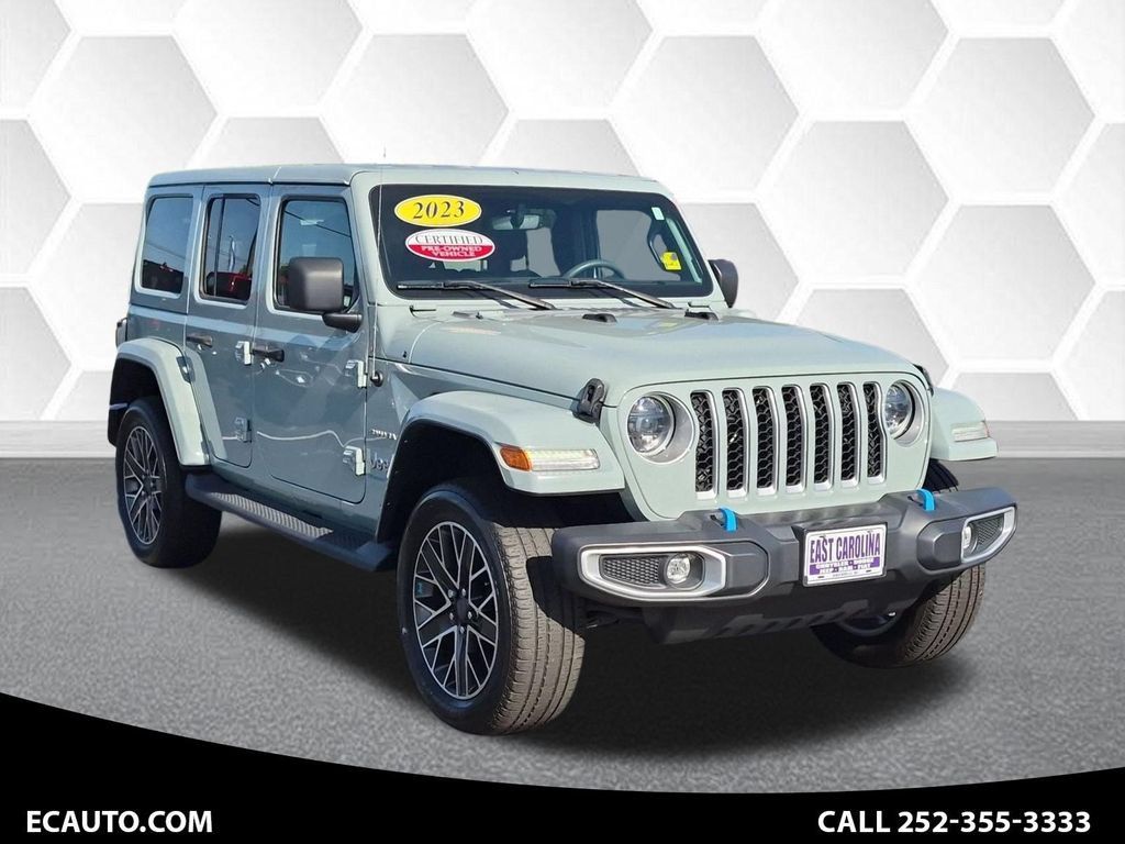 Used 2023 Jeep Wrangler Unlimited Sahara w/ Cold Weather Group AWD/4WD image 1