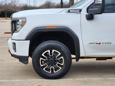 Used 2020 GMC Sierra 2500 AT4 w/ AT4 Preferred Package image 8