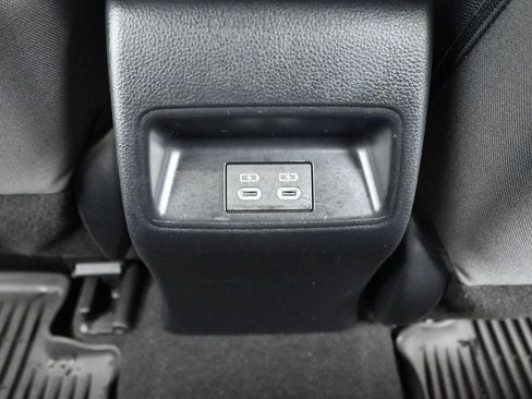 Used 2024 Toyota Corolla LE image 19