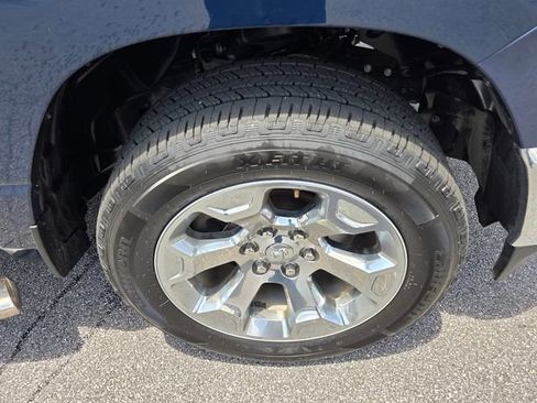 Used 2022 RAM 1500 Big Horn w/ Protection Group AWD/4WD image 11