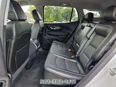 Used 2024 GMC Terrain SLT AWD/4WD image 11