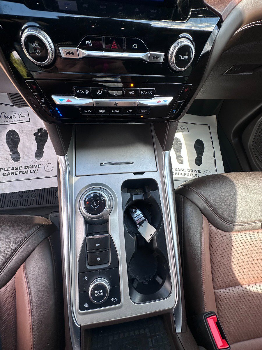 Used 2023 Ford Explorer King Ranch w/ Technology Package AWD/4WD image 11
