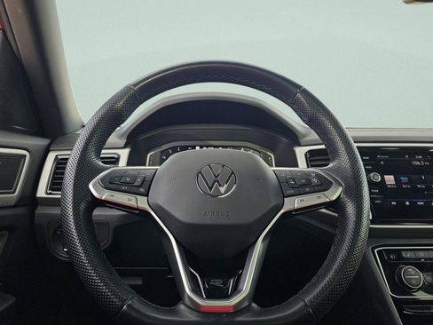 Used 2022 Volkswagen Atlas Cross Sport SEL R-Line image 30