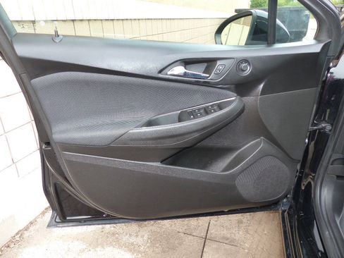 Used 2019 Chevrolet Cruze LT w/ Convenience Package FWD image 26