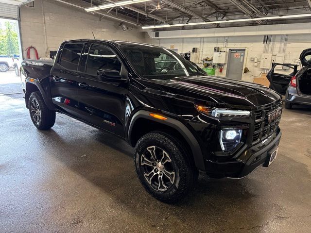 Used 2023 GMC Canyon AT4 AWD/4WD image 8