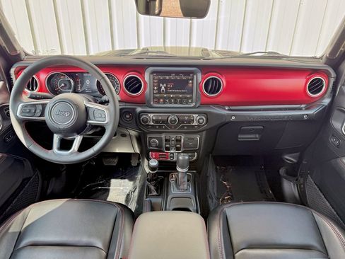 Used 2023 Jeep Wrangler Unlimited Rubicon w/ Dual Top Group AWD/4WD image 35