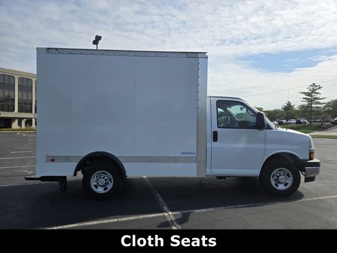 New 2024 Chevrolet Express 3500 w/ Power Convenience Package image 10