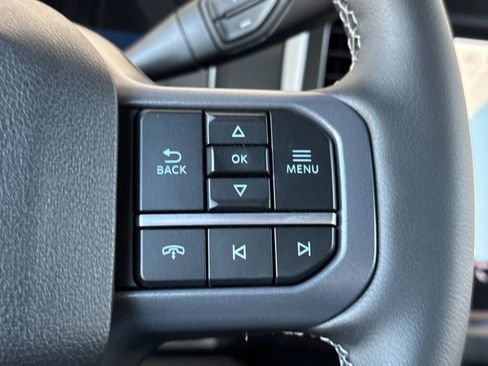 New 2026 Ford F250 Lariat w/ Black Appearance Package image 28