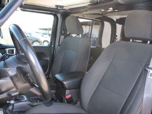 Used 2022 Jeep Gladiator Sport AWD/4WD image 43