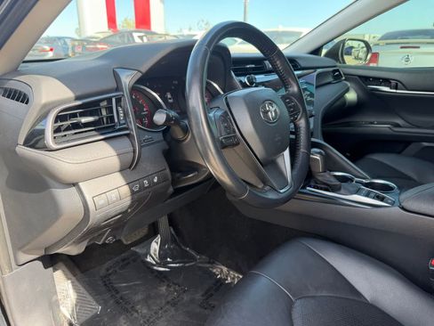 Used 2020 Toyota Camry XSE AWD/4WD image 2