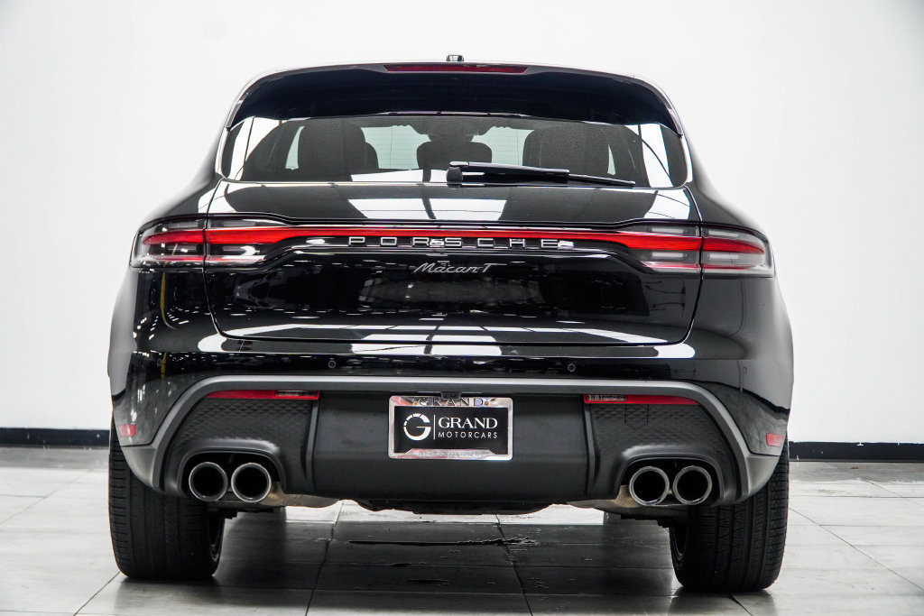 Used 2023 Porsche Macan Turbo AWD/4WD image 15