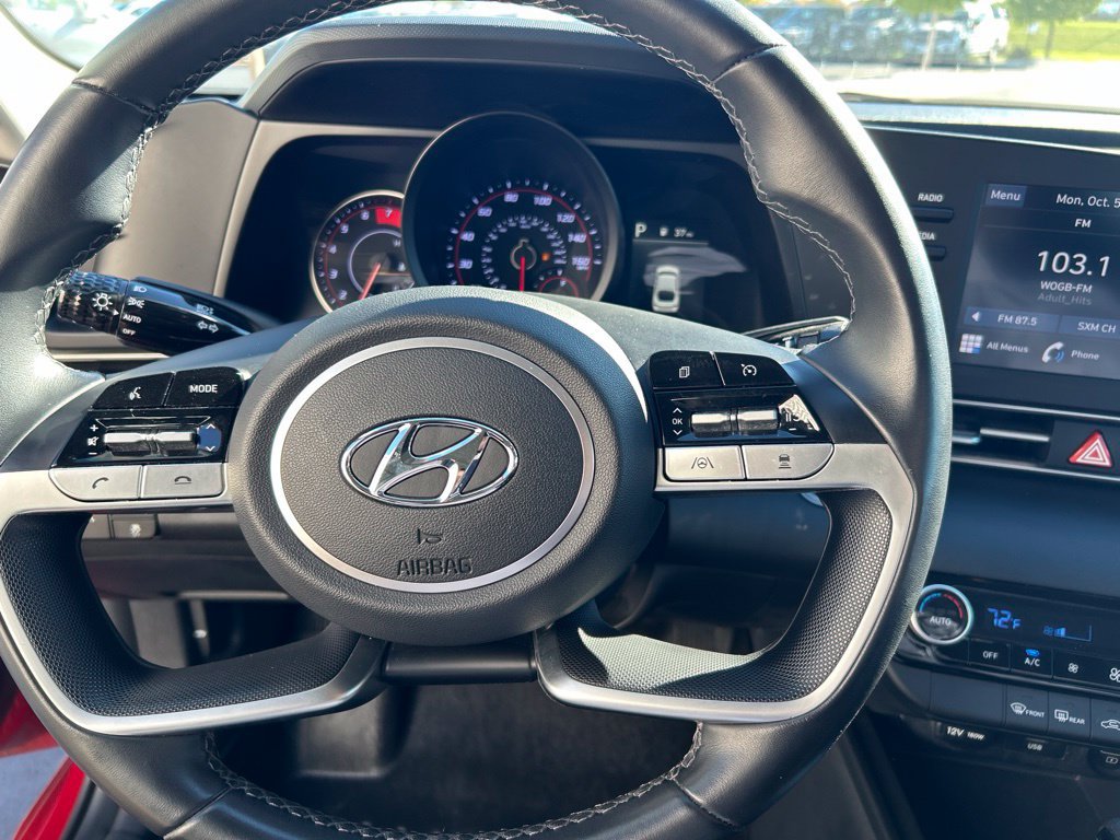 Used 2022 Hyundai Elantra SEL FWD image 10